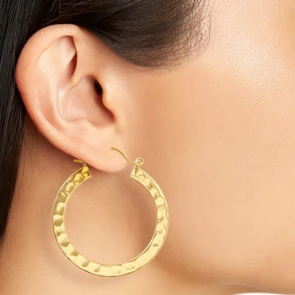 MADEWELL Hammered Gold Hoop Earrings - Picture 4 of 5